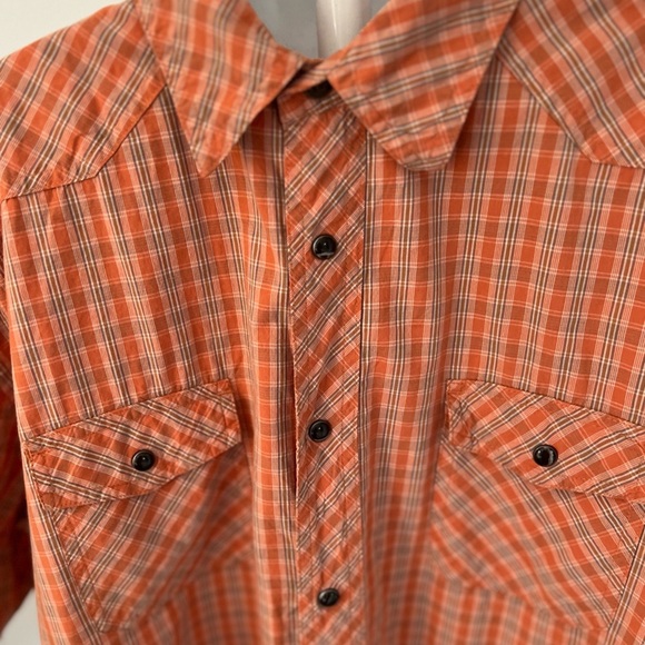 Cabela’s Short Sleeve Plaid Snap Front Shirt - Picture 2 of 6